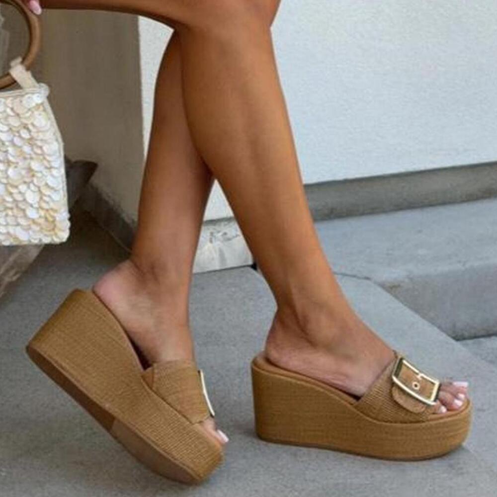 Dolce Vita “Jilian Wedges Mocha Raffia